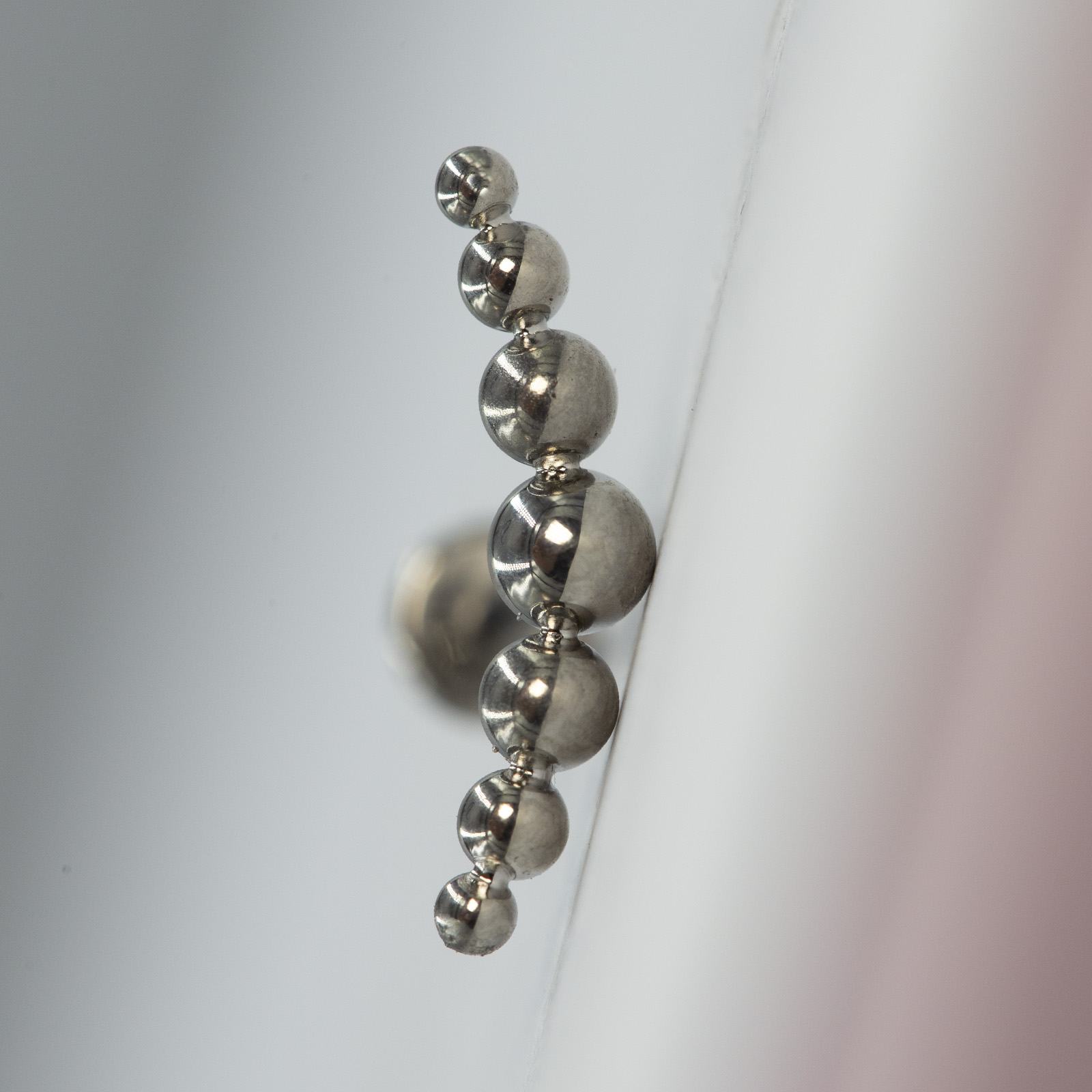 16 جرام زرع الصف التيتانيوم AS - مراجعة Body Jewelry Internally Threaded وسعره