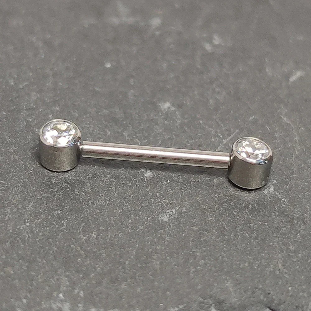 F136 التيتانيوم 14 جرام الزركو - مراجعة Body Jewelry Changing Kit وسعره